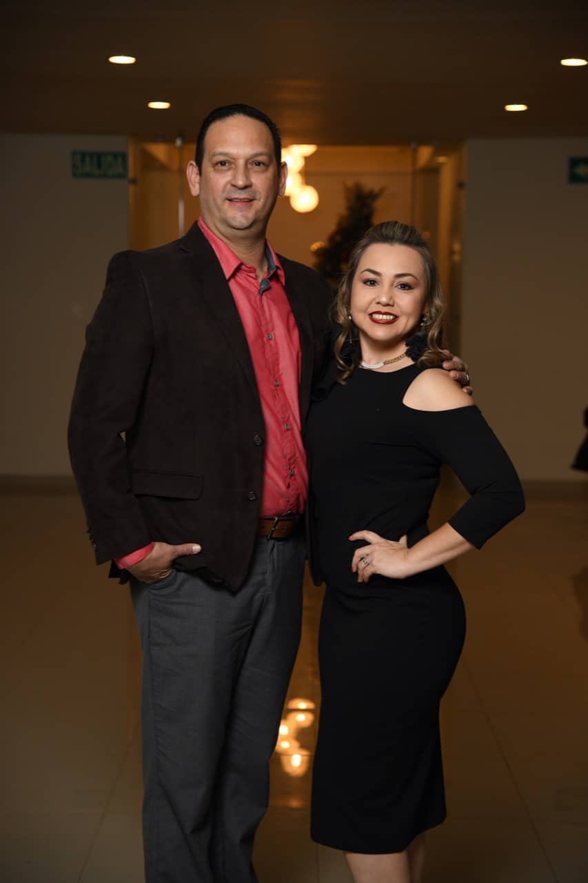 Festeja Karla López cumpleaños