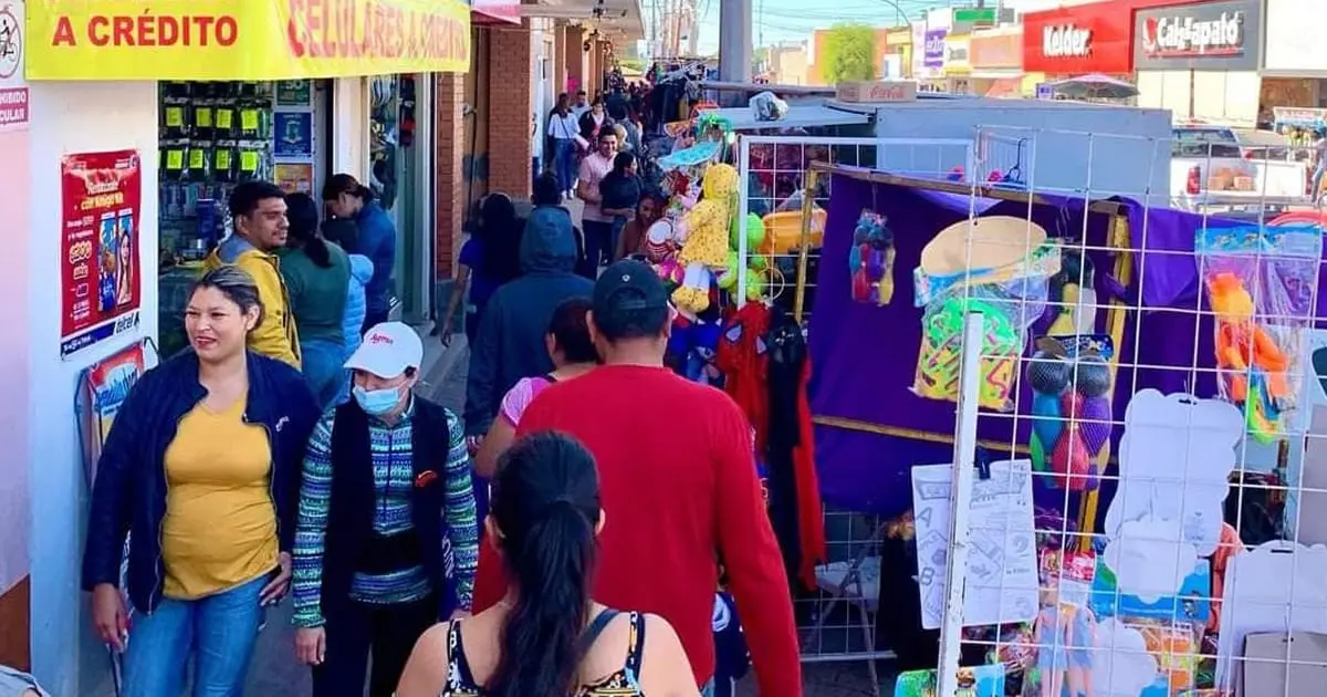 Compras de último minuto saturan Mercado Municipal en Navojoa
