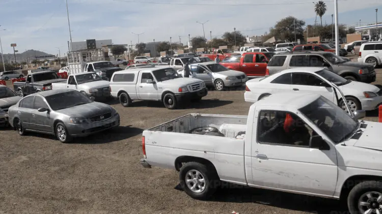 La regularización de autos extranjeros finaliza en 4 días. (Foto: Jesús Ballesteros/EXPRESO)