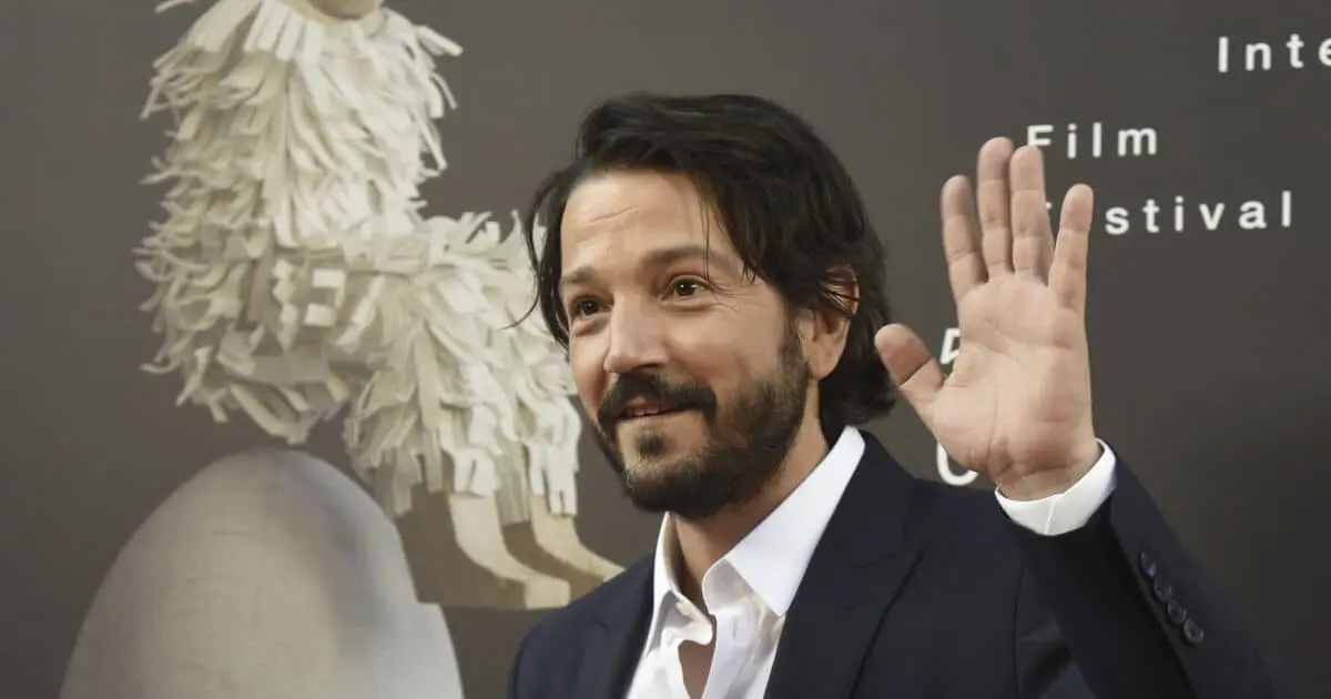 Diego Luna cumple 43 años y se convierte en un éxito internacional