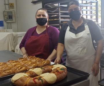 Inicia elaboración de roscas del Día de Reyes