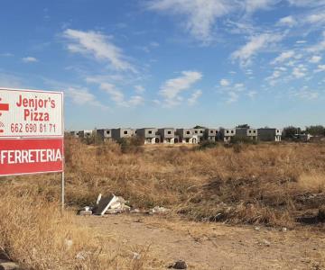 Denuncian vecinos de fuente de piedra exceso de contaminación en la colonia