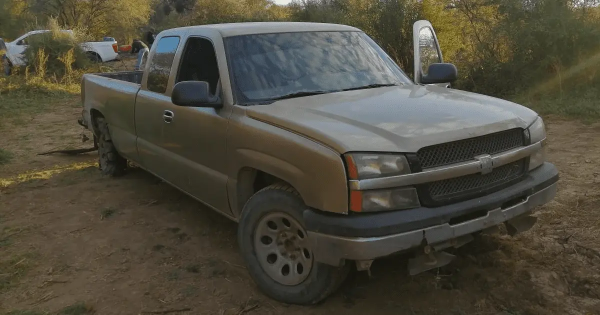 Abandonan vehículo en La Victoria tras intento de robo