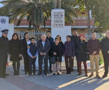 Policía de Hermosillo rinde homenaje a Moralitos