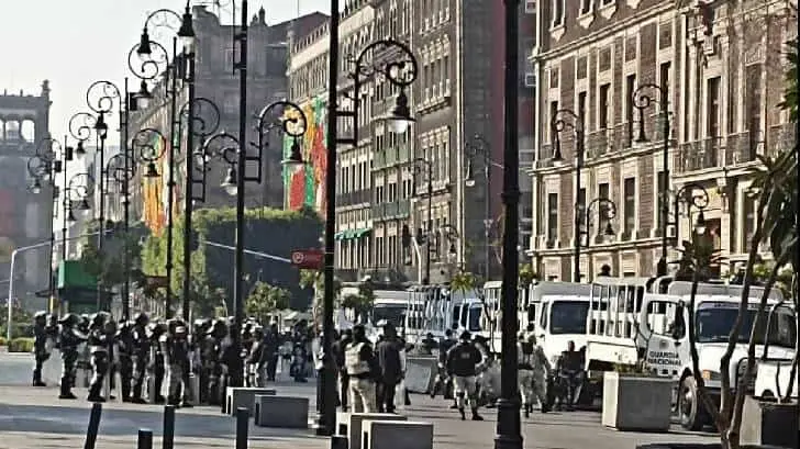 Guardia Nacional refuerza seguridad en el Zócalo por visita de Joe Biden