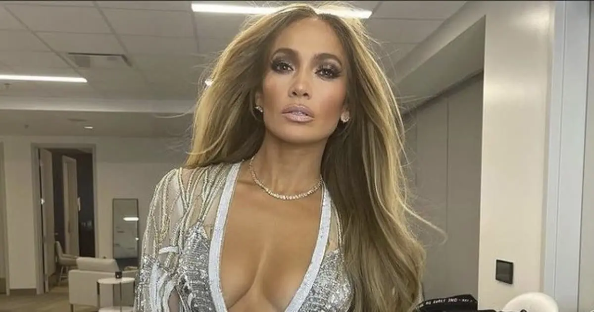 El video de JLO que ha causado especulación entre usuarios