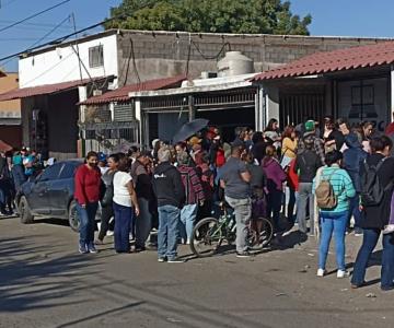 Llaman a evitar aglomeraciones en entrega de uniformes