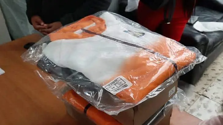 Qué hacer si me entregan una talla de uniforme escolar equivocada