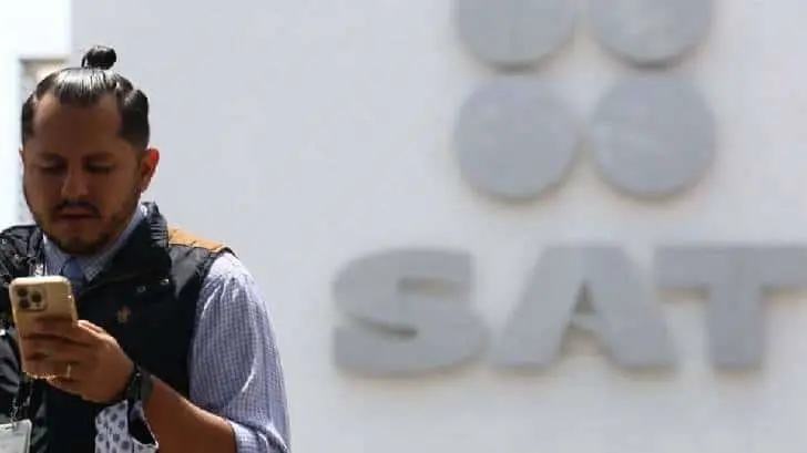 ¿Podrán patrones pedir código postal de empleados al SAT?