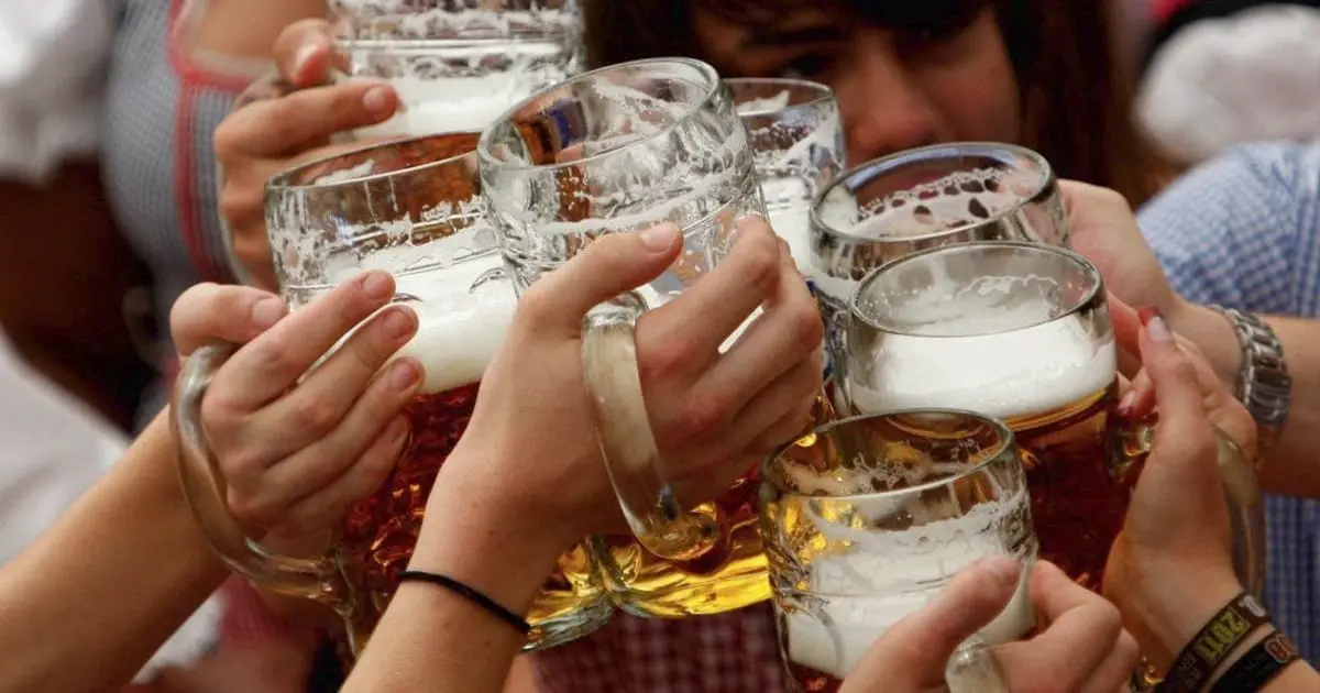 Pese a inflación mantienen mexicanos consumo de bebidas alcohólicas