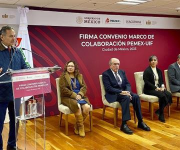 Pemex firma convenio con UIF para brindar todo tipo de información