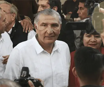 Desmiente secretario de Gobernación desvanecimiento o infarto de AMLO