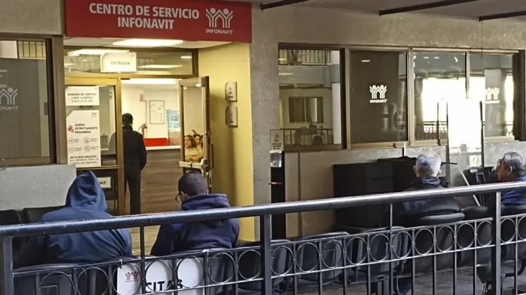 Los beneficiarios pueden acudir a hacer la reconversión de su crédito. (Foto: Archivo/EXPRESO)