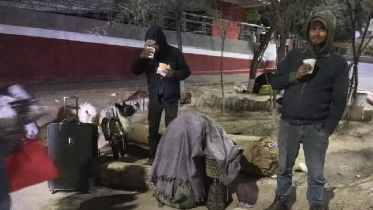 Dan refugio en albergues a 43 personas por bajas temperaturas