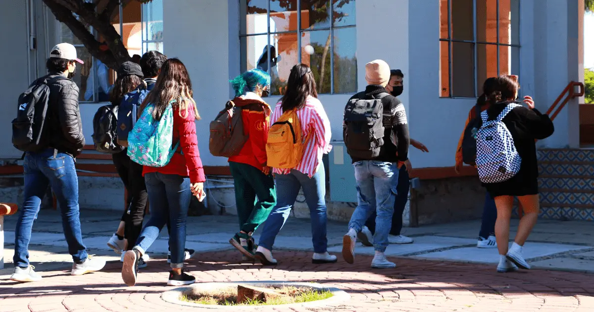 SEC amplía modificación de horario a prepas y universidades por el frío