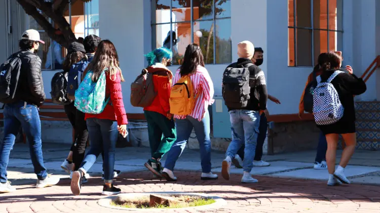 Preparatorias y universidades recorrerán sus horarios por las bajas temperaturas. (Foto: Cortesía FB cruz.teroscanizalez)