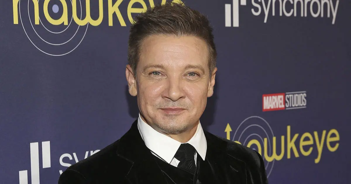 Jeremy Renner trataba de salvar a su sobrino cuando ocurrió el accidente