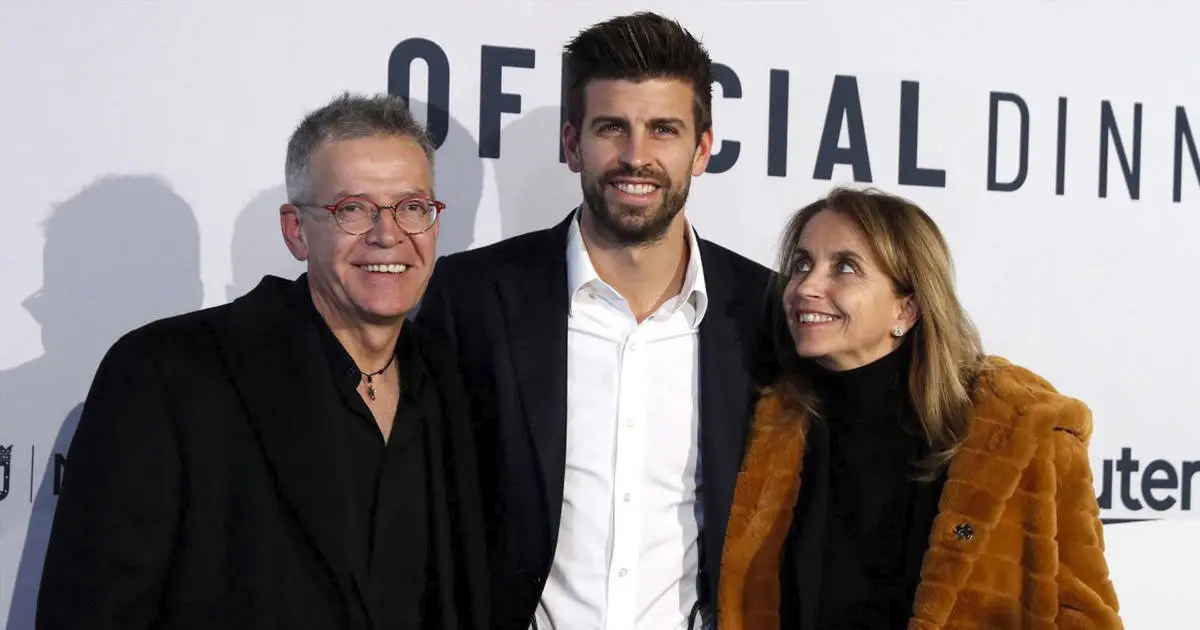 Fans de Shakira arremeten contra padre de Piqué