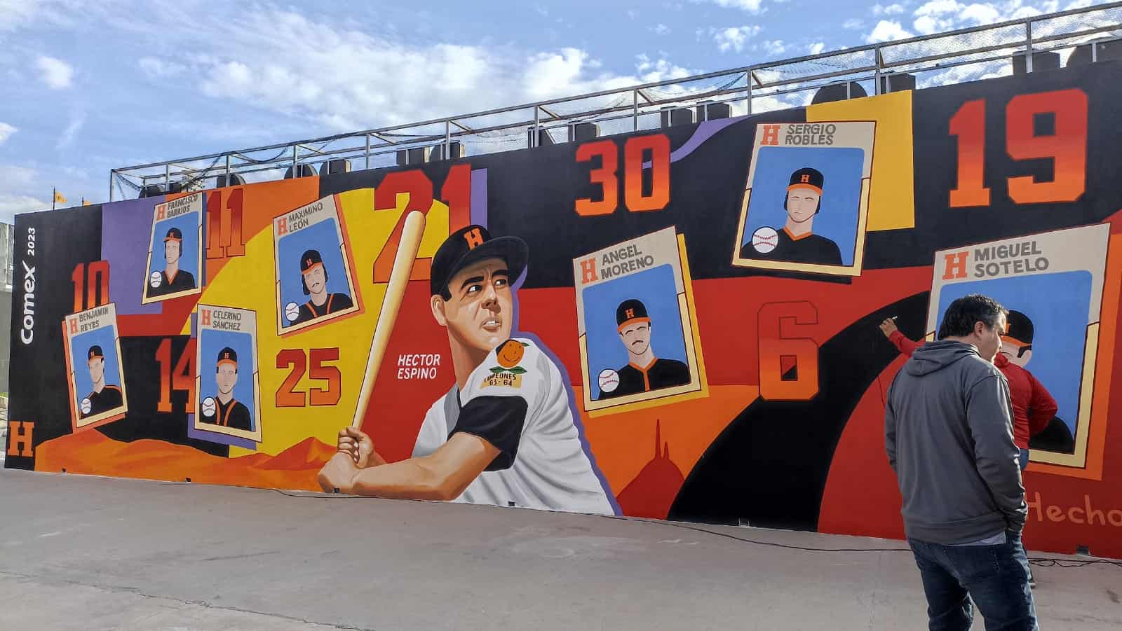 Inauguran murales en honor a leyendas de Naranjeros de Hermosillo