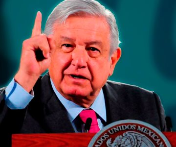 AMLO llama a democratizar lo más que se pueda las universidades