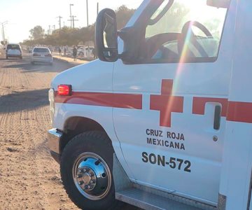 Auto arrolla a ciclista de la tercera edad y se da a la fuga