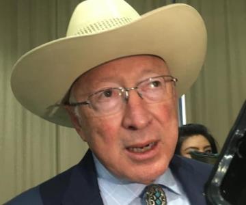 Ken Salazar regresa a Palacio Nacional para encuentro con empresarios