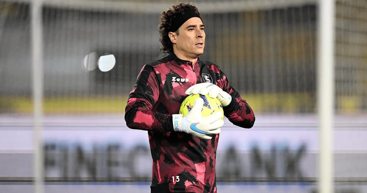 Ochoa recibiría extensión de contrato con Salernitana