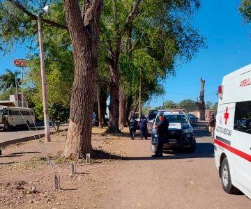 Ciudad Obregón: reportan presunto cuerpo sin vida encobijado en la calle