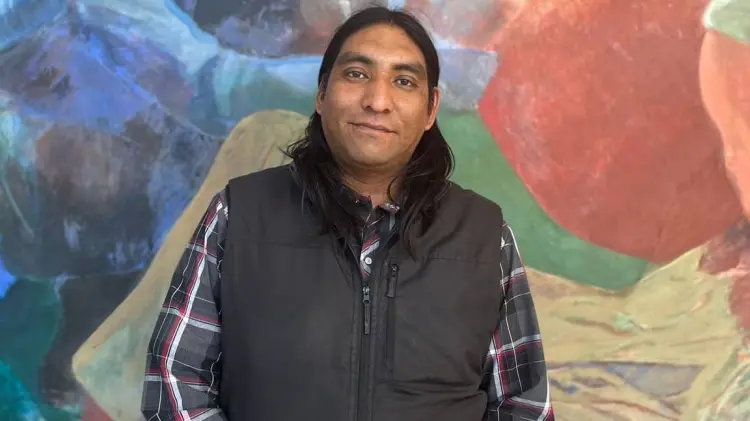 Foto: Matías Valenzuela, ganador del Premio Estatal de la Juventud 2022. (Sergio Pacillas / EXPRESO)