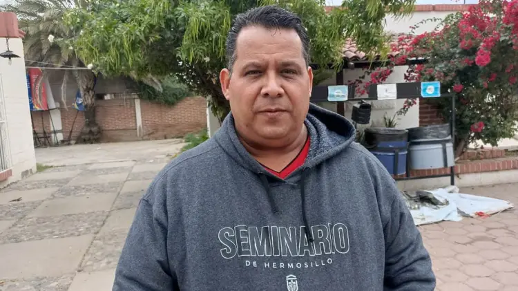Foto: Padre Martín Everardo Peralta Pérez, director del seminario introductorio. (Germán Contreras / EXPRESO)