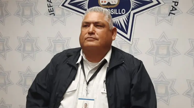 Manuel Arvizu, Oficial del Departamento de Tránsito Municipal. (Foto: Especial/EXPRESO)