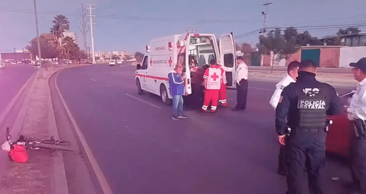 Ciclista es impactado por vehículo en bulevar Colosio