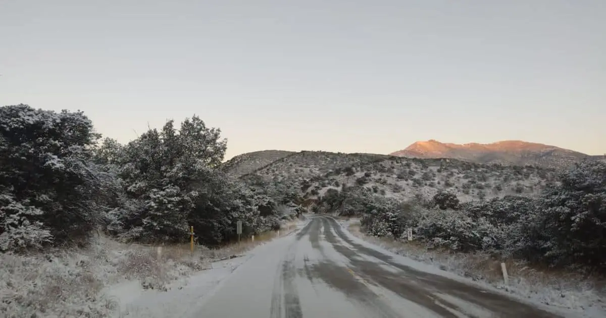Cierran carretera Agua Prieta-Janos por nevada