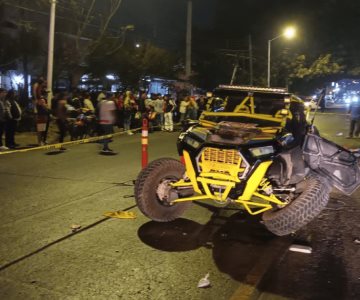 Lo intentan llevar a hospital por herida de bala y muere en accidente vial