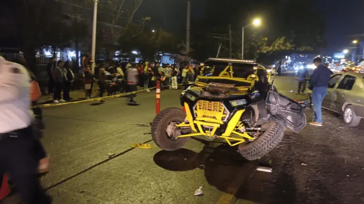 Ricardo era trasladado a recibir atención por herida de bala y falleció en un choque. (Foto: Agencia Reforma/EXPRESO)