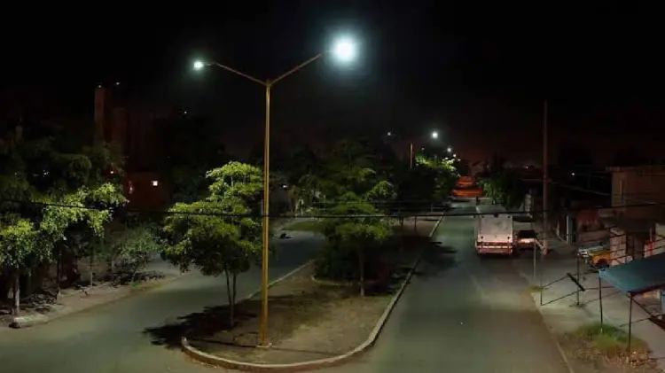 El alumbrado público se encuentran en el lugar seis de los problemas que se tienen en la ciudad (Foto: Especial/EXPRESO)