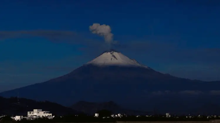 Volcán Popocatépetl y sus exhalaciones (Foto: ilustrativa / EXPRESO)