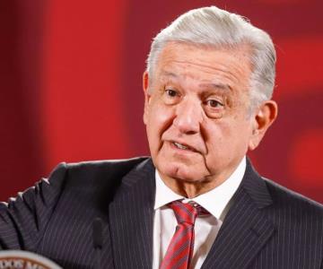 AMLO descarta que su gobierno compre Telmex, tras comentario de Carlos Slim