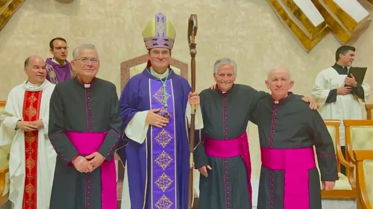 Los sacerdotes Demetrio Moreno Santini, Miguel Agustín Durazo Arvizu y Homero Ramiro Leonel Amado. (Foto: Especial / EXPRESO)