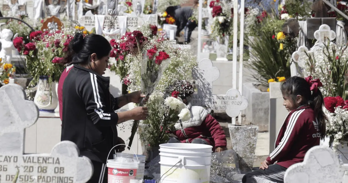 Cifra de defunciones en México disminuye un 28% en 2022