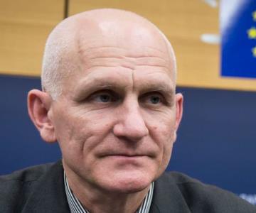 Premio Nobel de Paz es sentenciado a 10 años de prisión