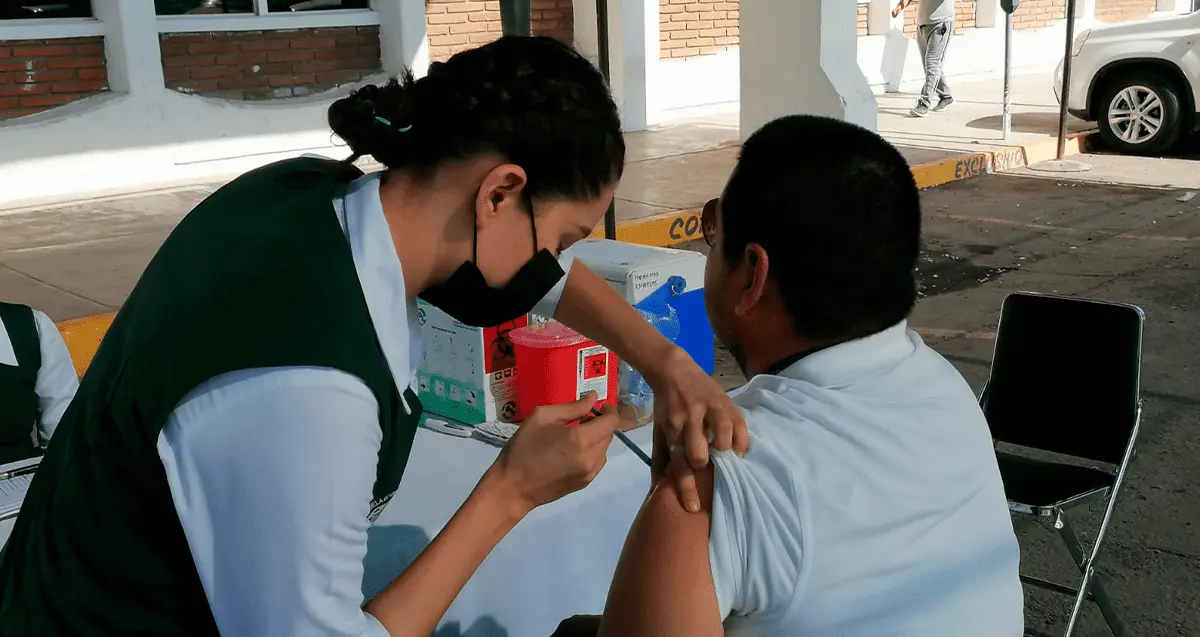 Anuncian campaña de vacunación vía Drive Thru para sábado 4 de marzo
