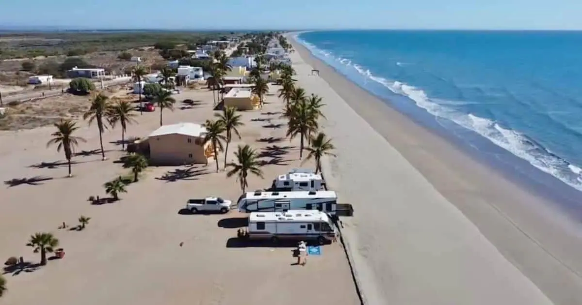 Preparan todo en la Playa de Huatabampito para Semana Santa
