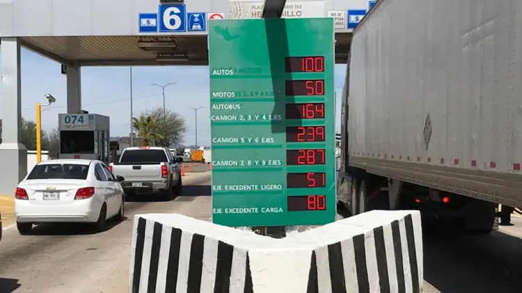 Así amanecieron las casetas este lunes. (Foto: Jesús Ballesteros / EXPRESO)