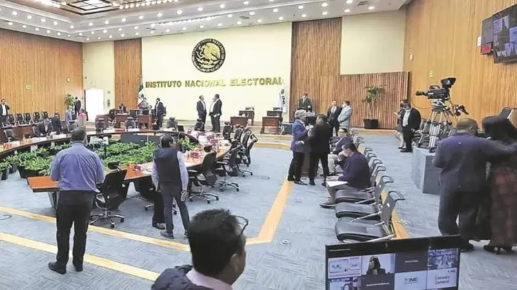El primer despido que provocó el Plan B fue el del secretario ejecutivo del INE, Edmundo Jacobo (Foto: Especial/EXPRESO)