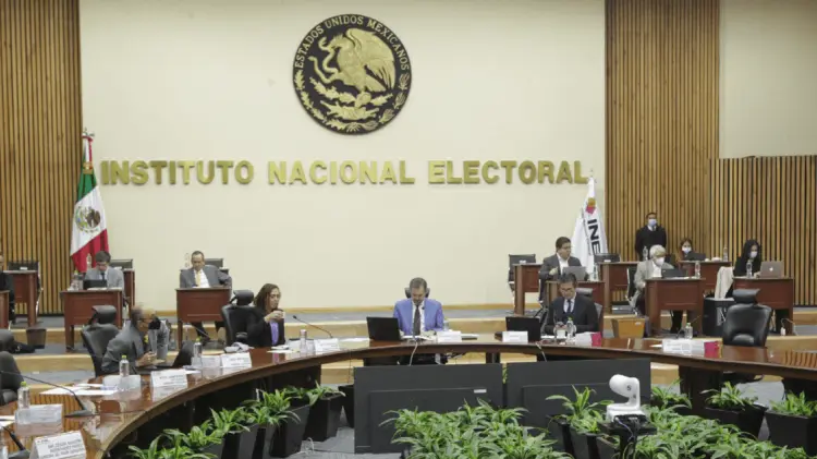 El presidente del INE dio a conocer estas acciones. (Foto: Cortesía)