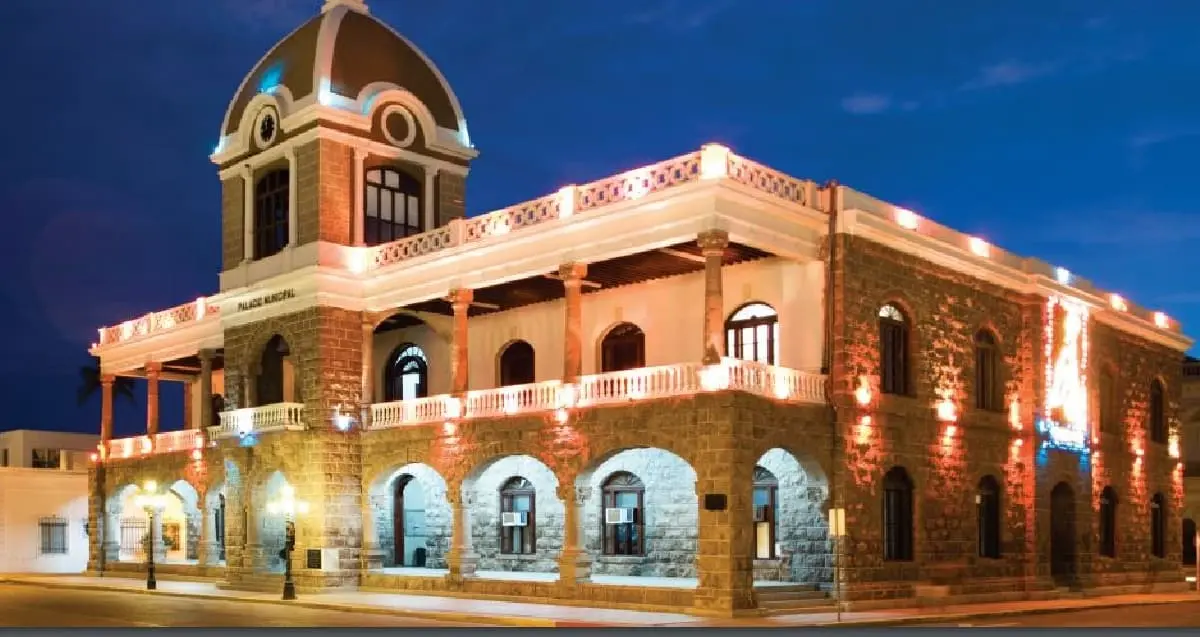 Palacio Municipal de Guaymas no presenta daños tras vibración