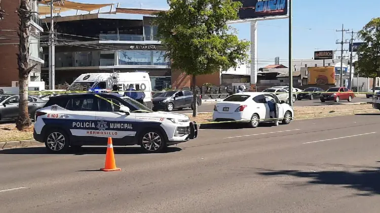 Los hechos ocurrieron esta mañana frente a la plaza Colossus (Foto: Especial/EXPRESO)