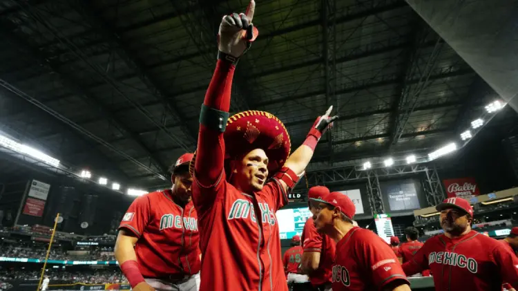 Joey Meneses conectó dos HR ante EU. (Foto: Cortesía/EXPRESO)