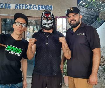 Luchador organiza colecta para festejar a los pequeños el Día del Niño